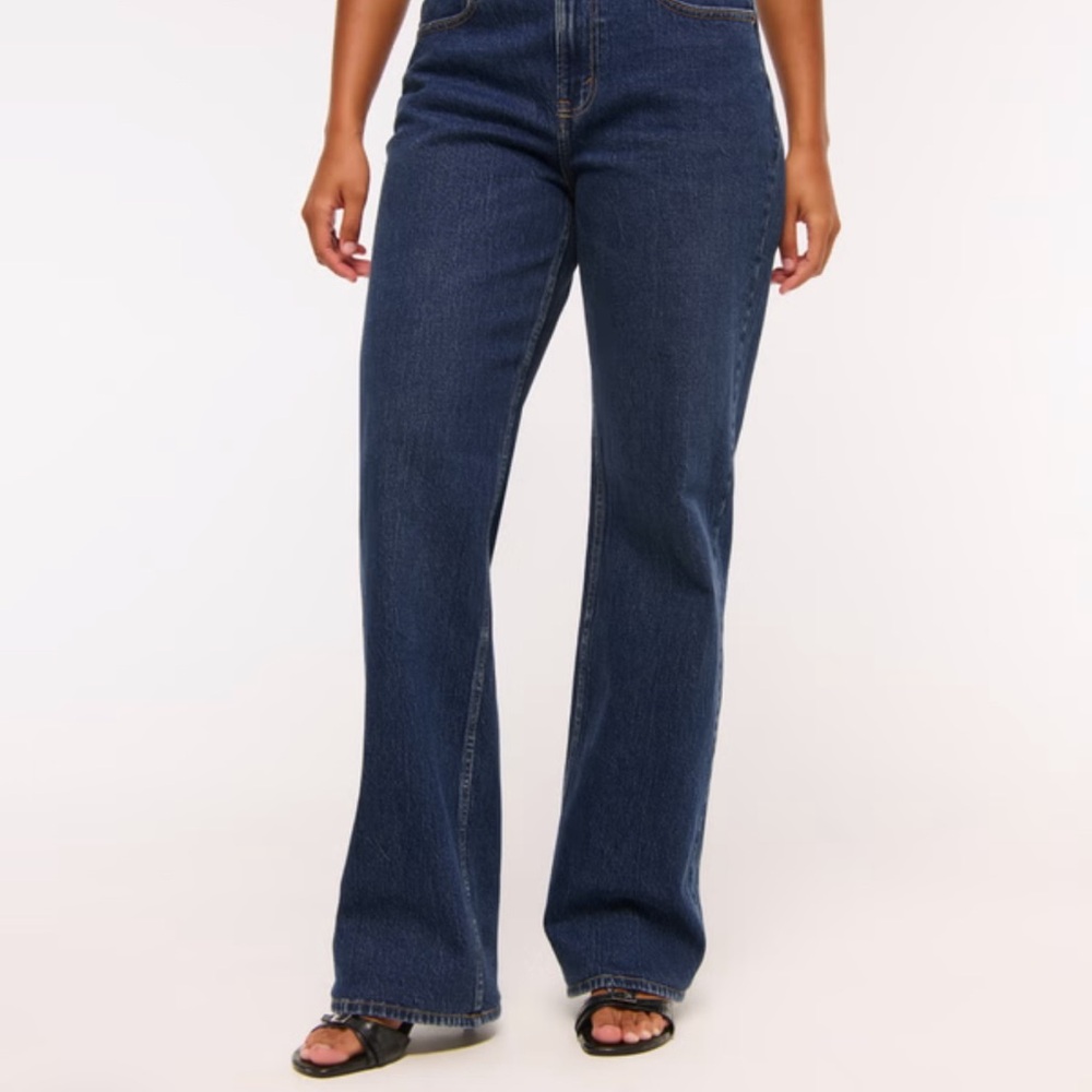 NWT Abercrombie Dark Wash Curve Love Jeans 90s Relaxed